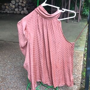 BEAUTIFUL One Sleeve DO+BE Boutique Blouse! Size M